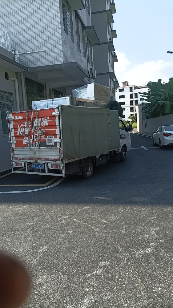 珠江洗滌設(shè)備100kg工業(yè)用洗衣機成功應(yīng)用于高端賓館案例